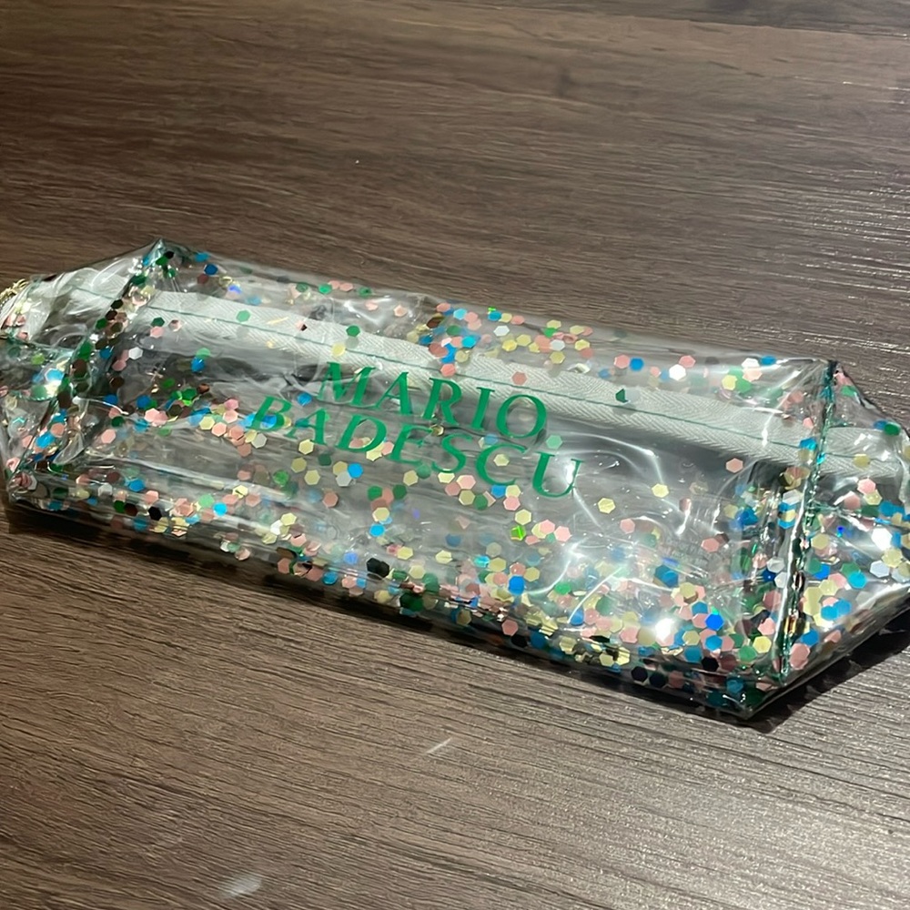 NWT Mario Badescu makeup bag